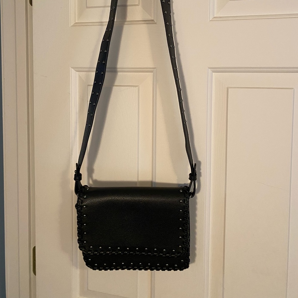 Mersi crossbody bag.
Vegan leather
